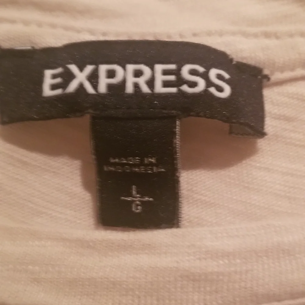 Express T Shirt - Large - Picture 2 of 3